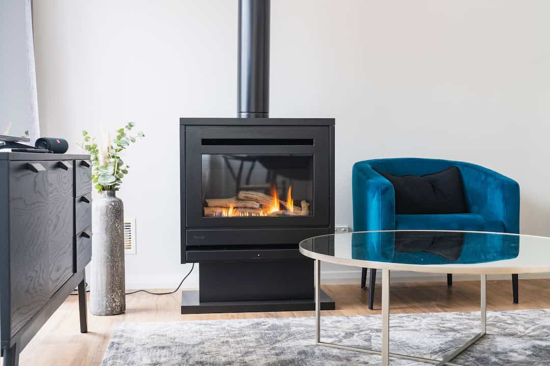 Wine Tree Estate Chalets - fireplace in chalet living area